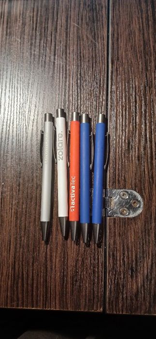 Розпродаю особисту колекцію ручок. Шариковая ручка.