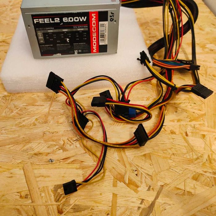 Zasilacz Komputerowy MODECOM PSU Feel 2 600W 600 W