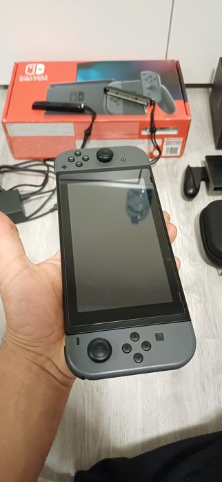 Nintendo Switch – 40 gier + akcesoria