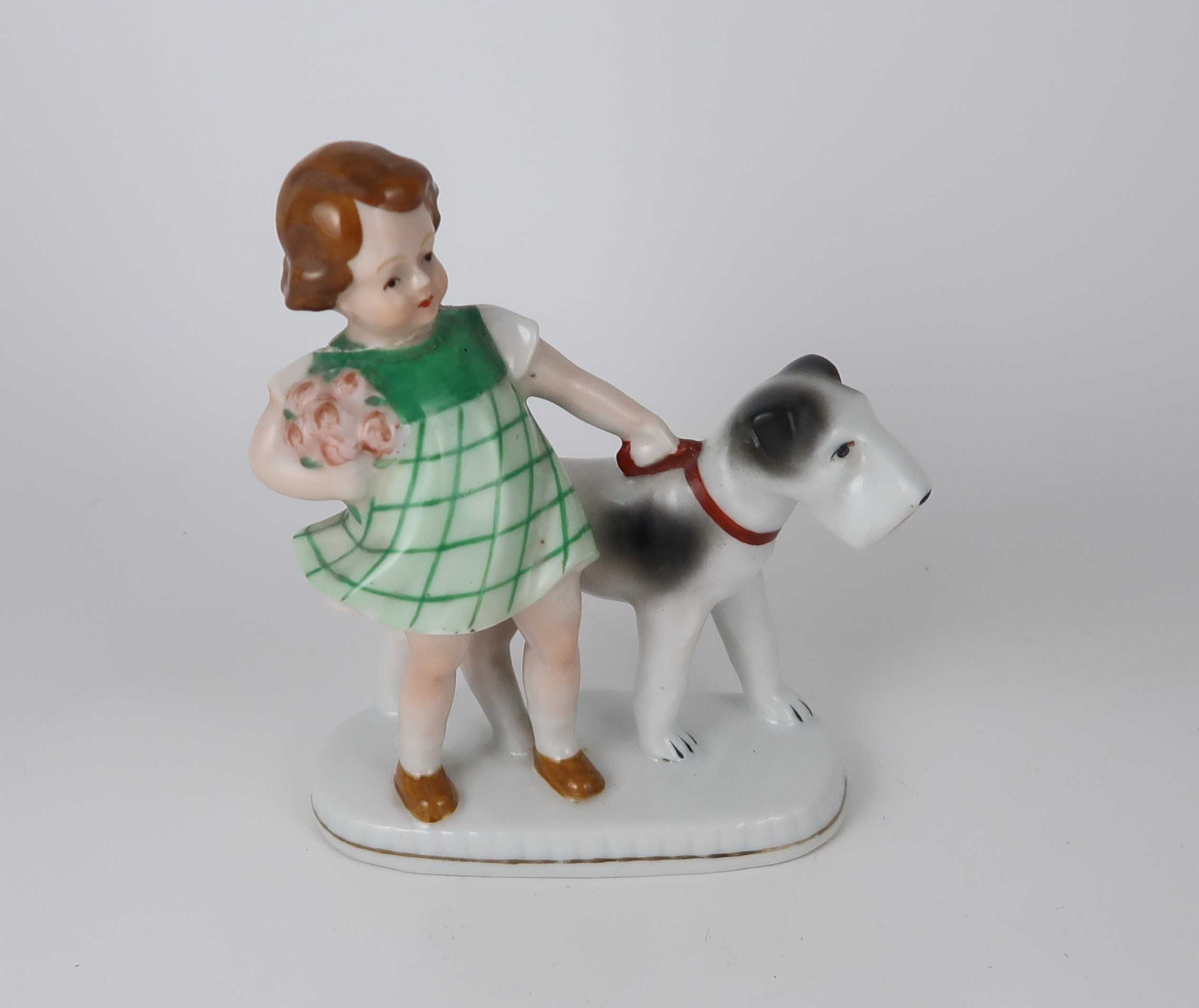 Figura Candal - Menina com cão