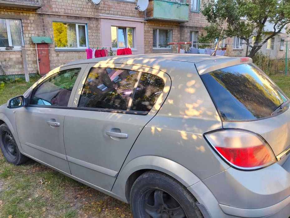 Авто Опель Астра H