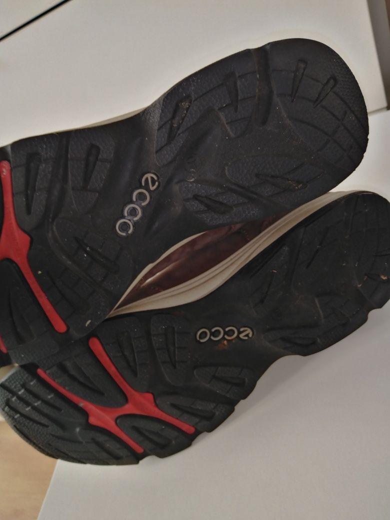 Buty Ecco 40 trekingowe sportowe wiązane półbuty