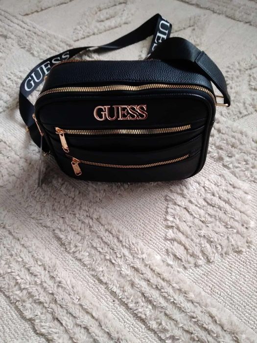 Torebka listonoszka Guess czarno złota