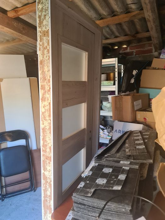 Drzwi lewe 70x190 z futryną Listwy wykończeniowe