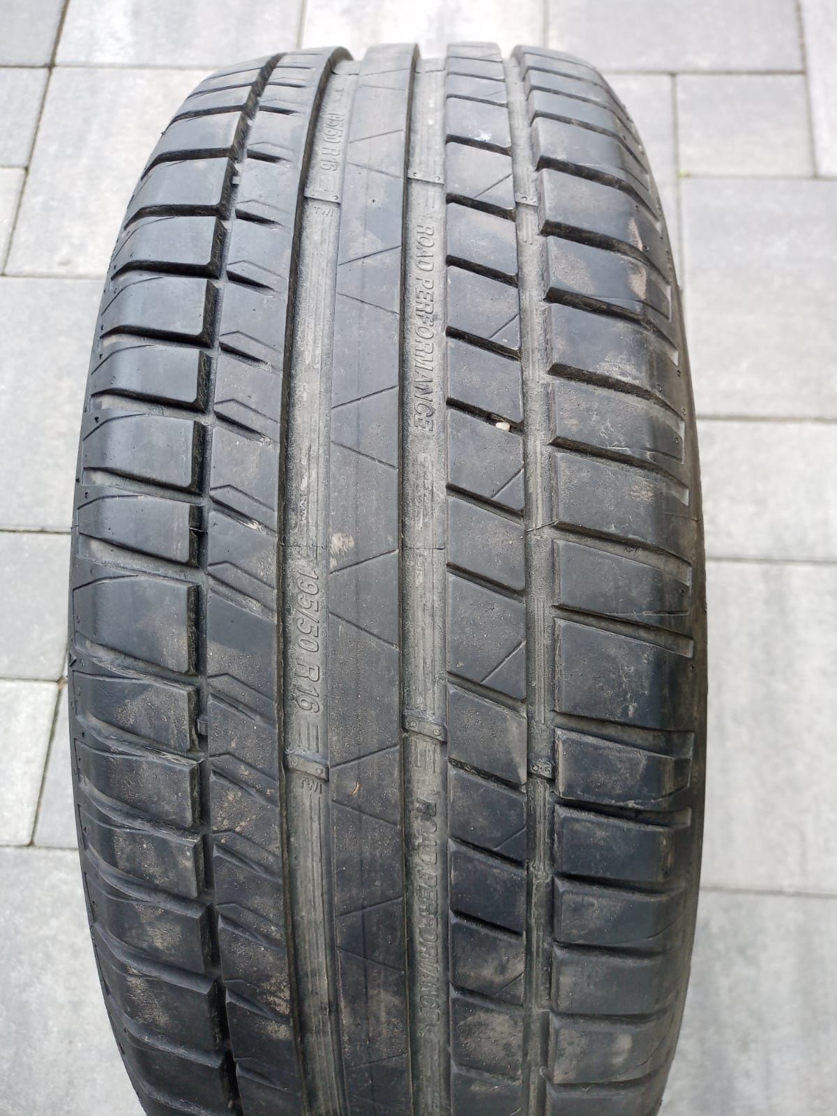 Opony letnie Kormoran 16" 195/50R16