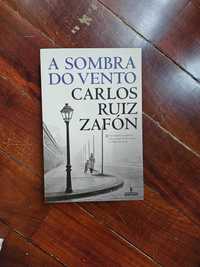 Livro A Sombra do Vento de Carlos Ruiz Zafón