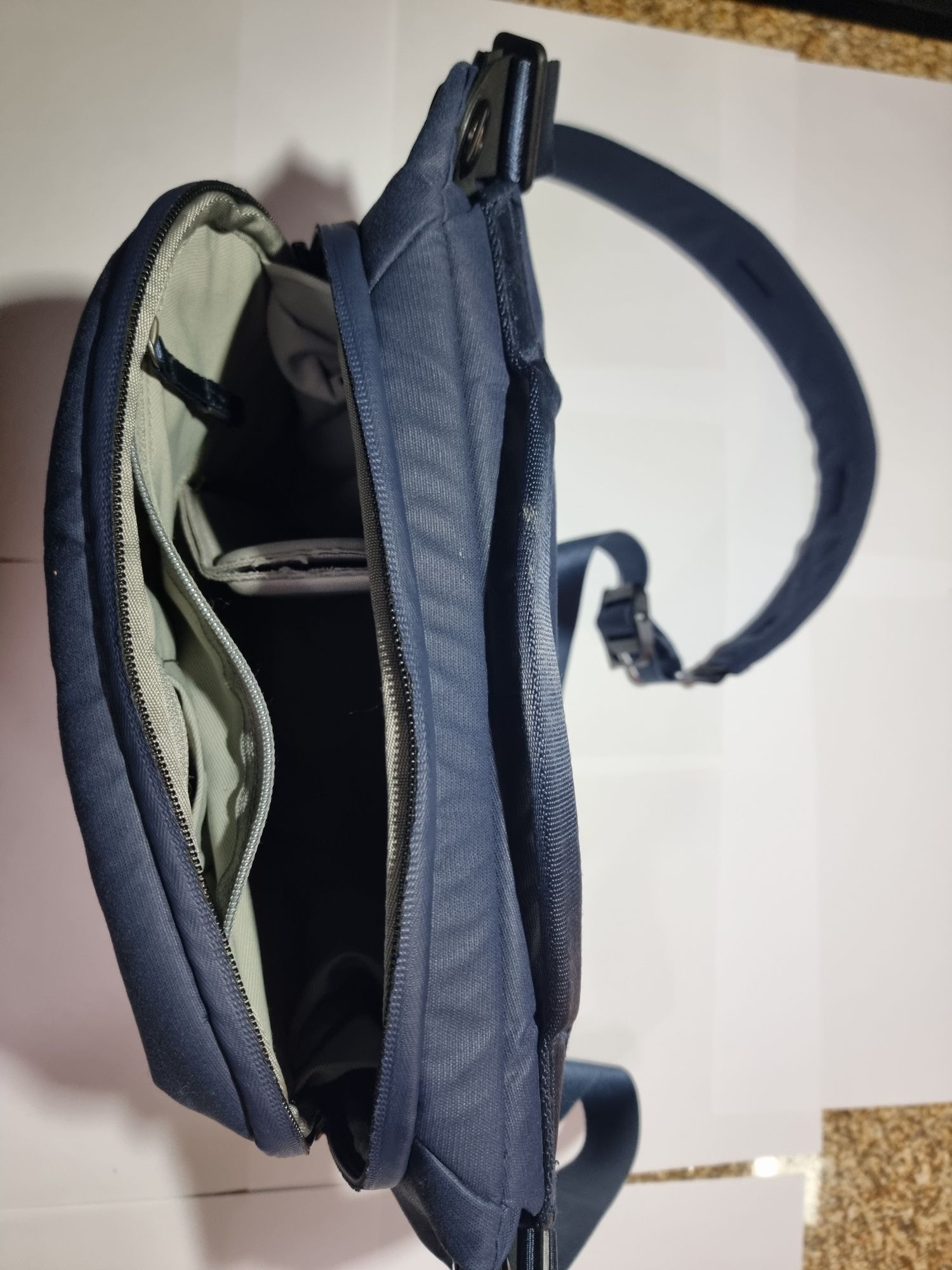 PEACK DESIGN everyday Sling 6L