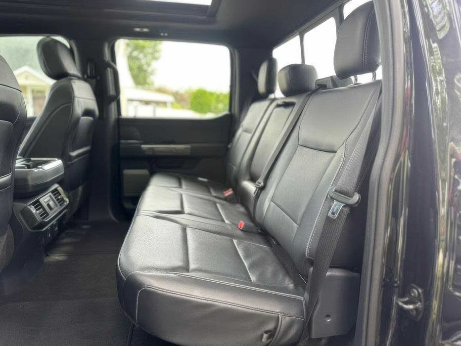 Ford F-150 Lariat SuperCrew      2022