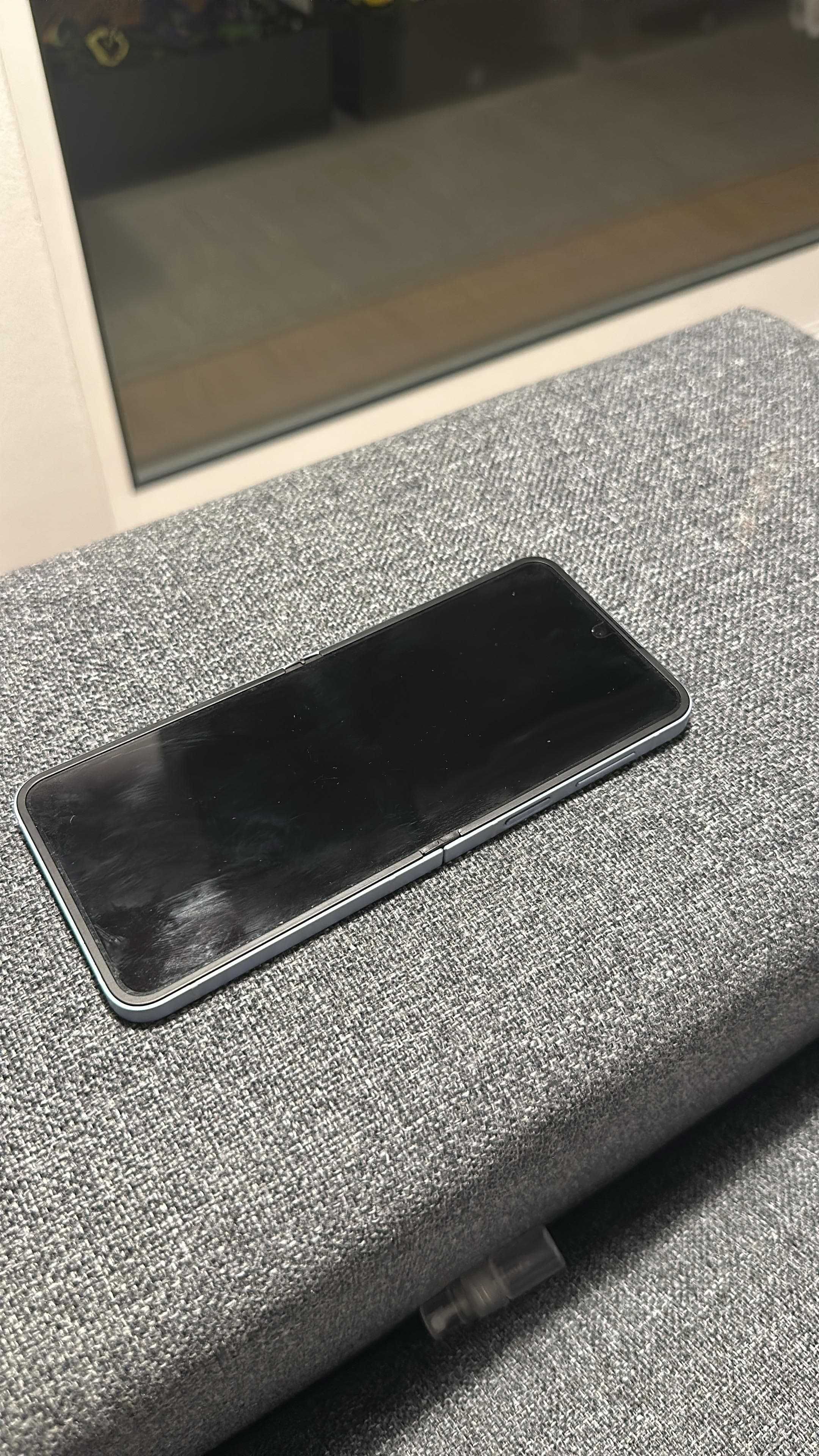 Samsung Galaxy Z Flip6 512GB + 12GB Azul