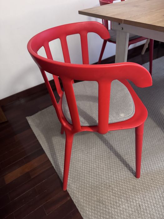 Cadeiras vermelhas
