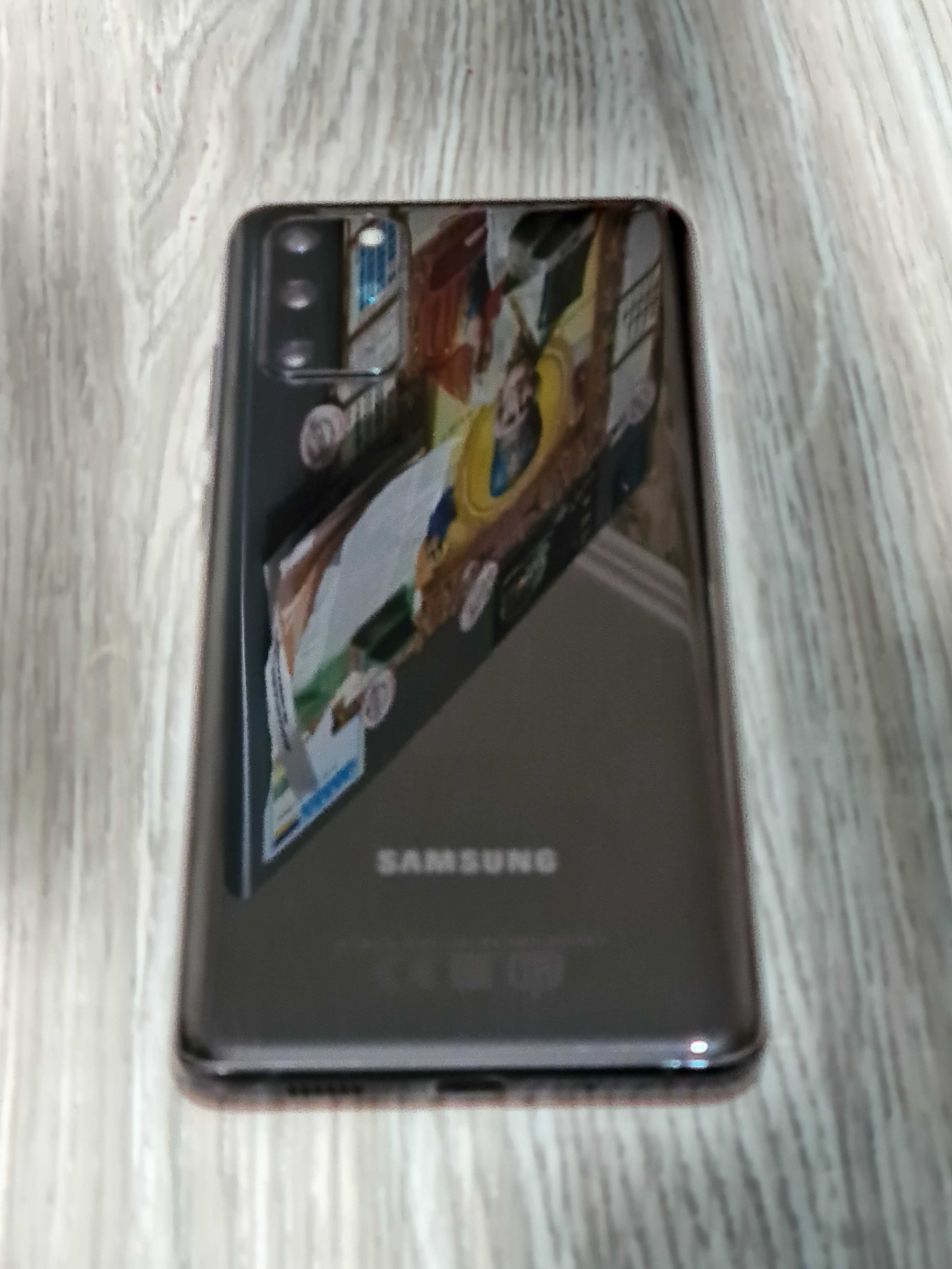 Samsung Galaxi S20+ 8/128 (Читаем )