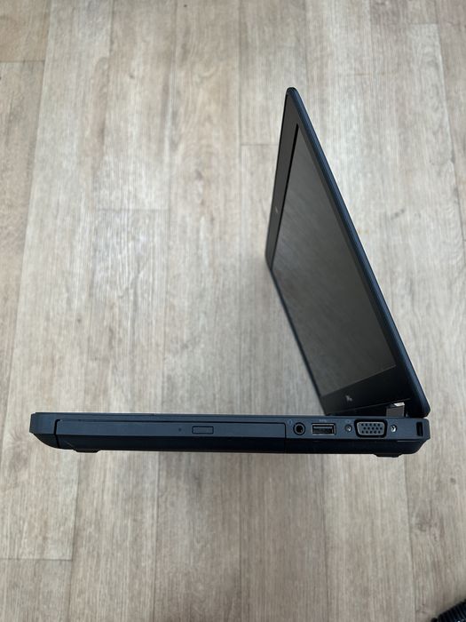 Dell Latitude E5440 | i5 | 8ГБ | SSD 256ГБ | Windows 10 для роботи