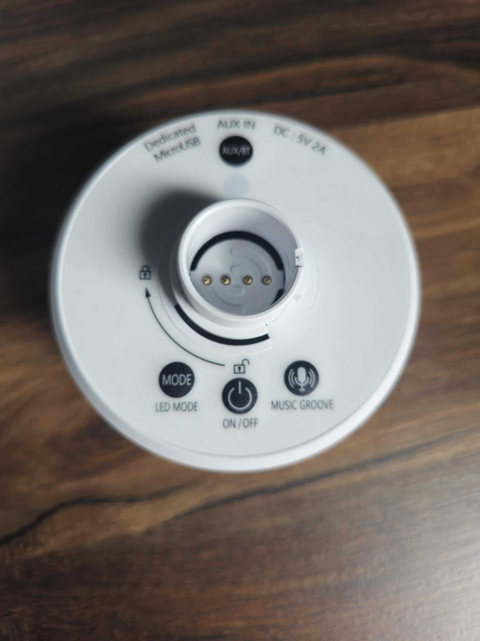 ZonQoonz 360° RGBW LED listwa świetlna z głośnikiem