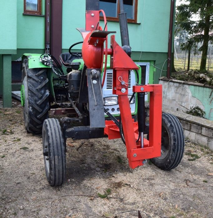 Wymiatarka , wygrabiarka , wygarniacz na przód do patyków gałęzi