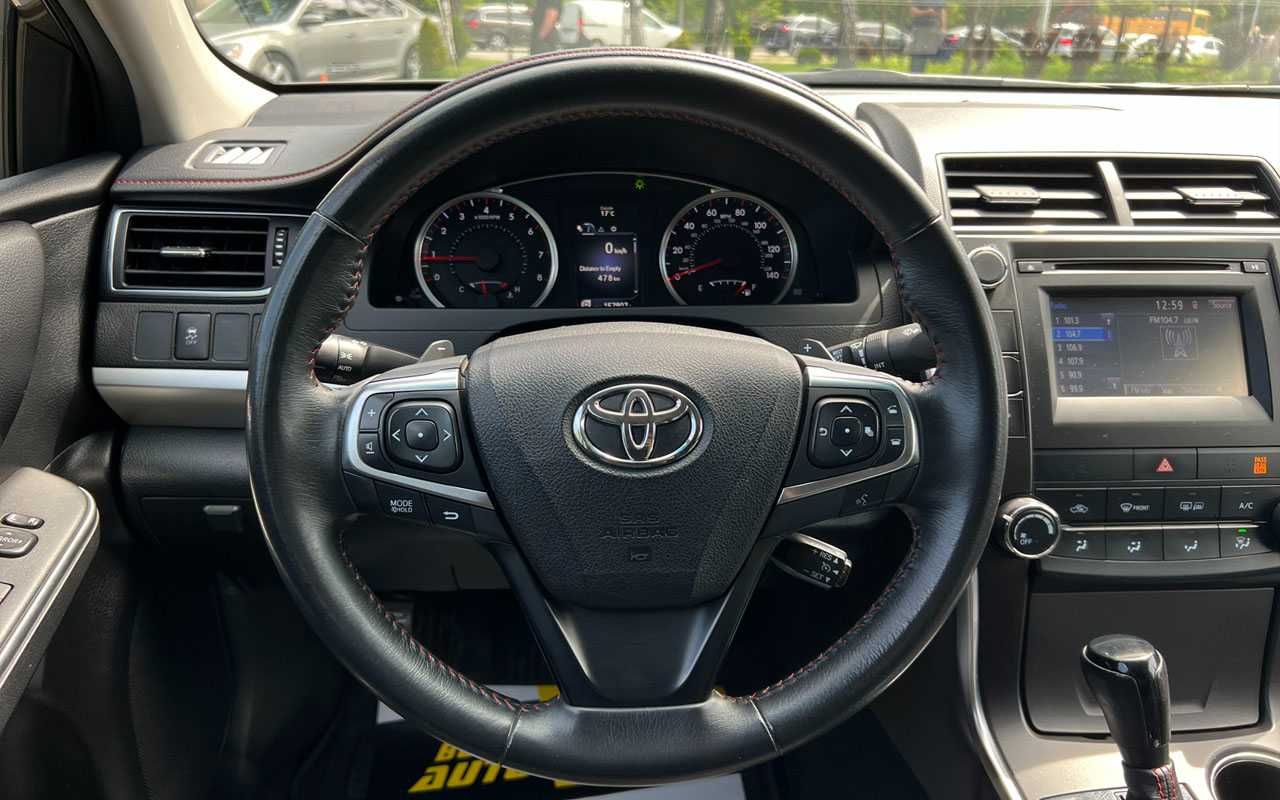 Toyota Camry 2017