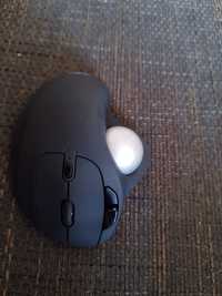 Nuela trackball mouse