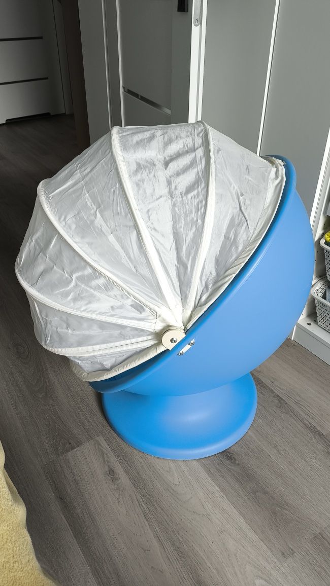 Obrotowy fotel jajo Ikea Lomsk