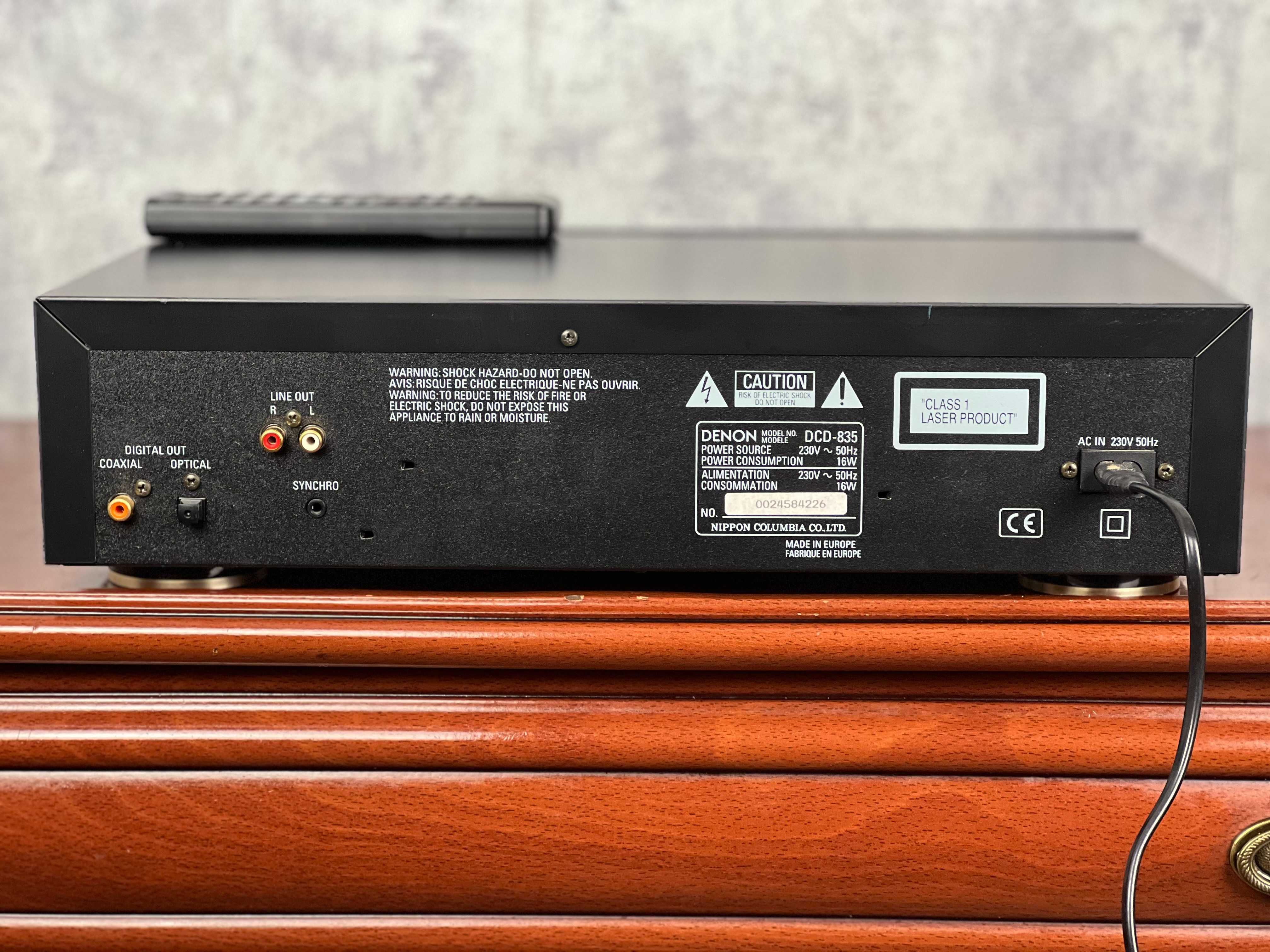 Denon DCD-835 – Klasyczny Odtwarzacz CD z Pilotem