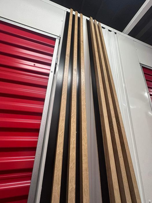 Lamelki na czarnym tle/ posiadam 2 sztuki, cena za sztuke