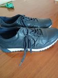 Buty sportowe granatowe Lasocki