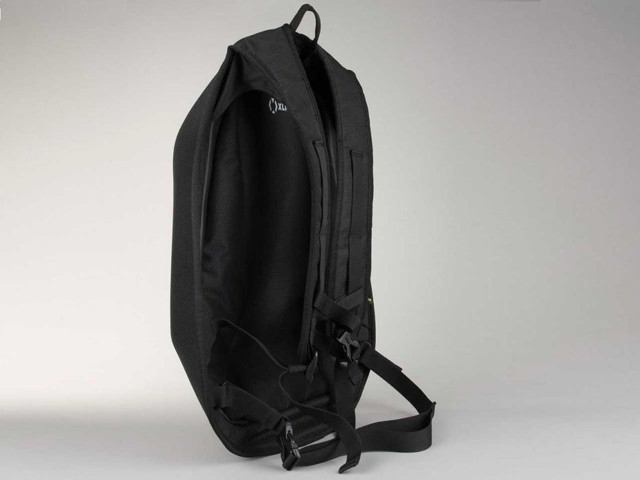 Mochila motard rígida