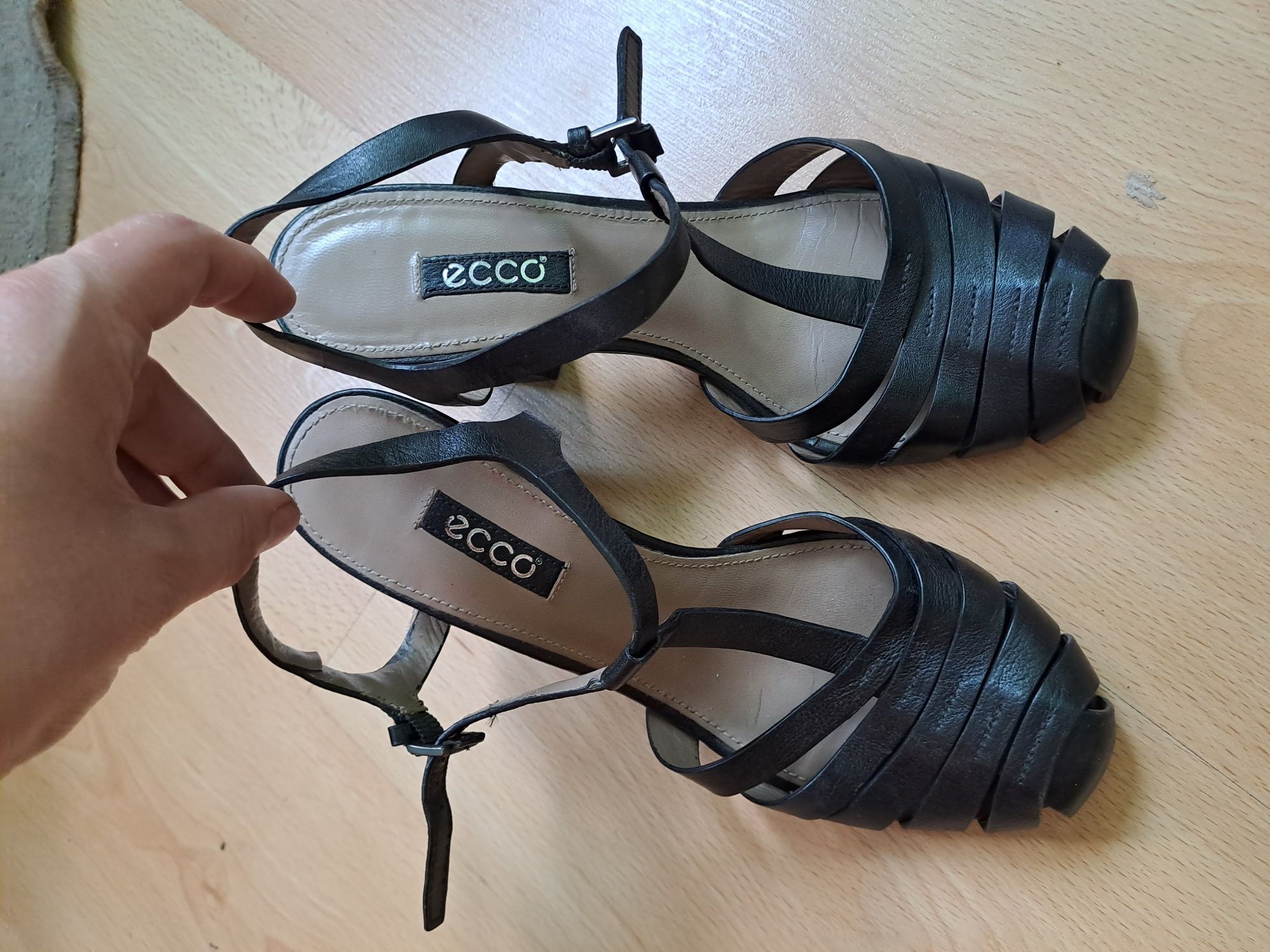 Buty,sandały,czółenka r.j.39  ECCO,NOWE