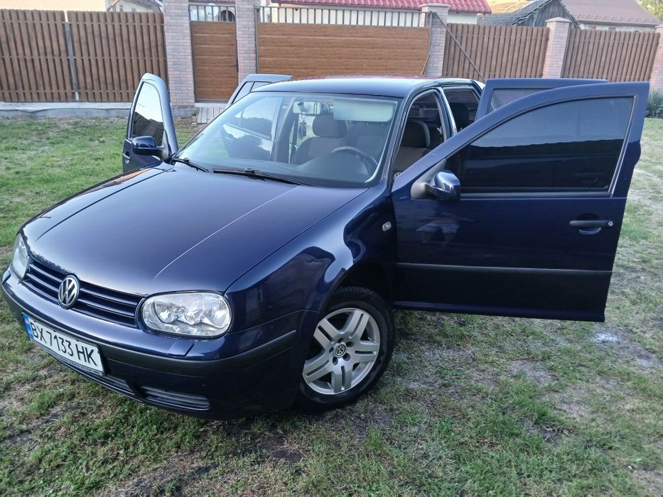 Гольф 4 2001року