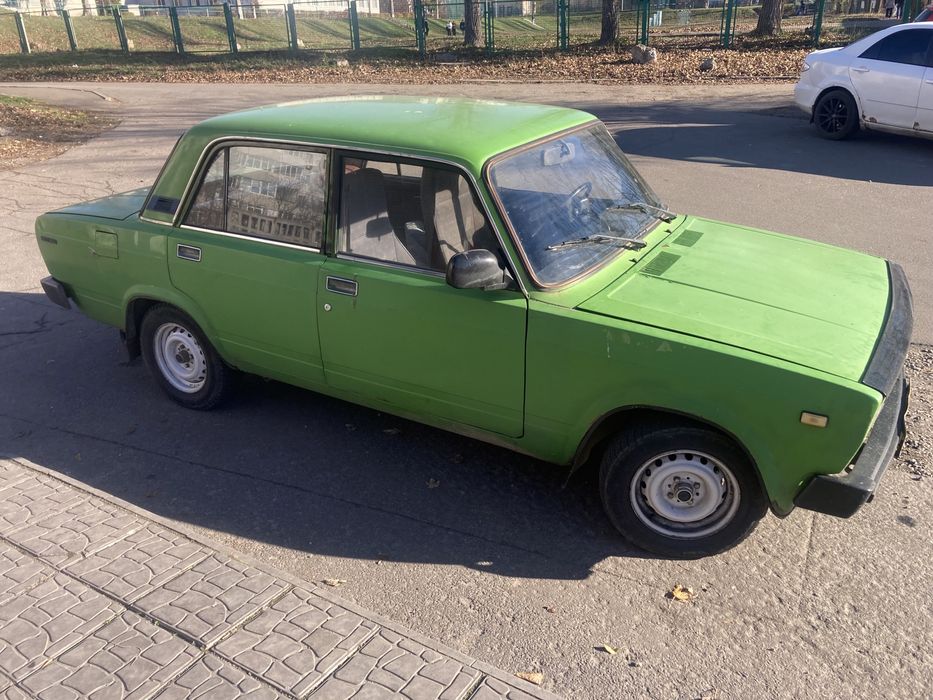 Продам Жигули 2105