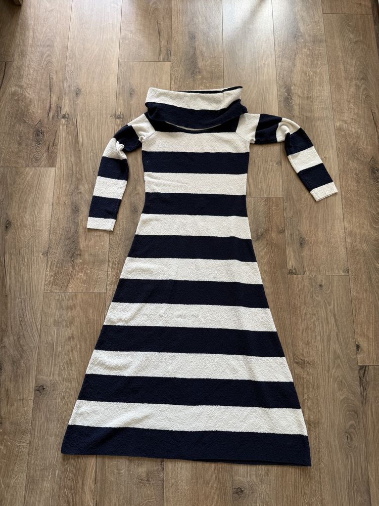 Трикотажное платье zara размер S