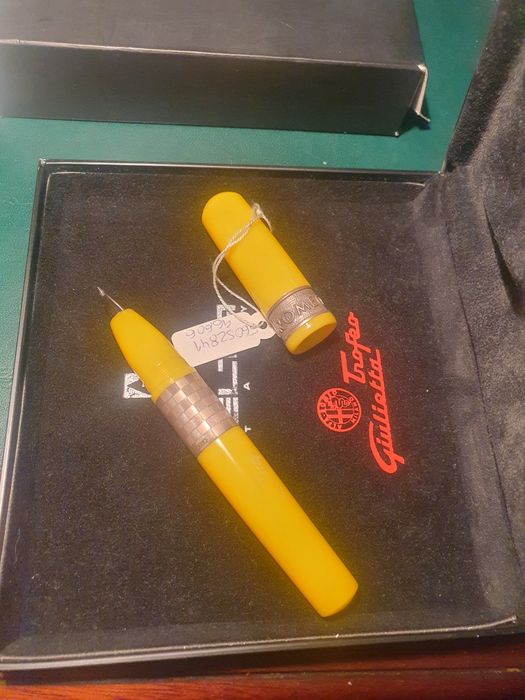 Caneta de colecção Alfa Romeo Giulietta ...edição limitada