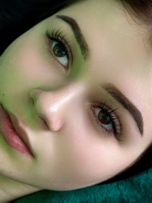 Нащивание ресниц / нарощення вій