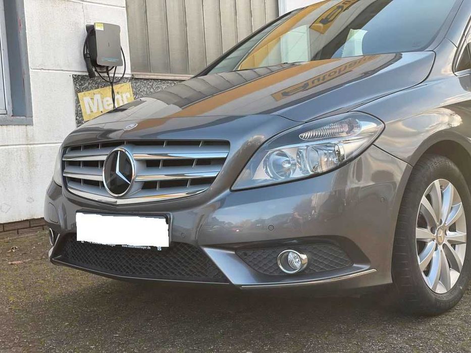Бампер передній Mercedes W246 разборка Мерседес 246 запчастини