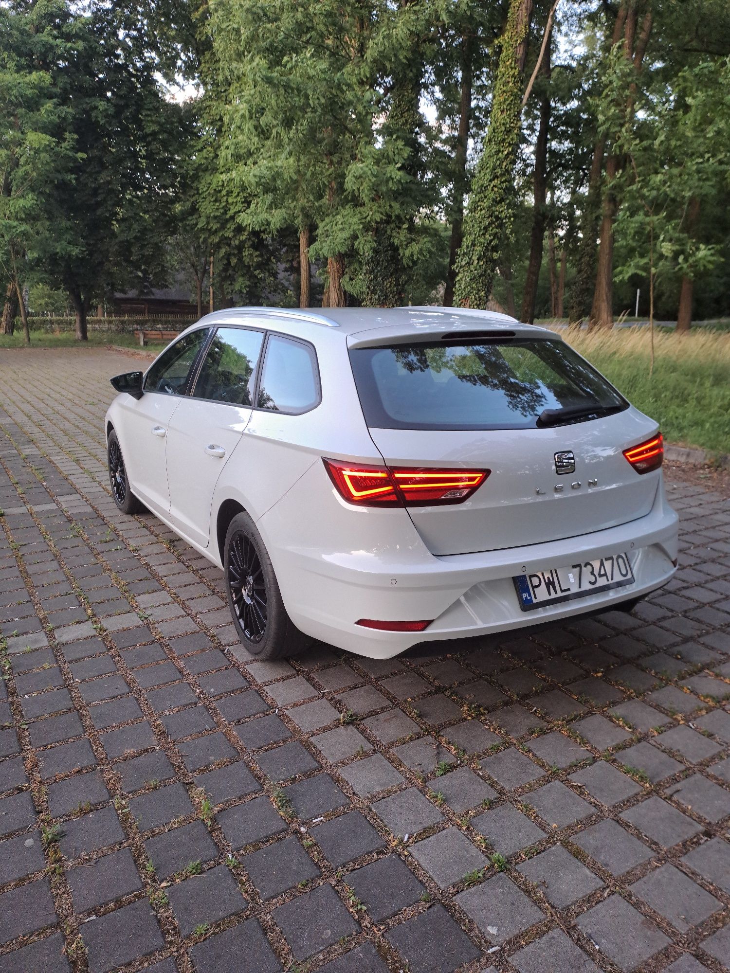 Seat Leon 3 5f III ST LED LS9R wideoprezentacja.