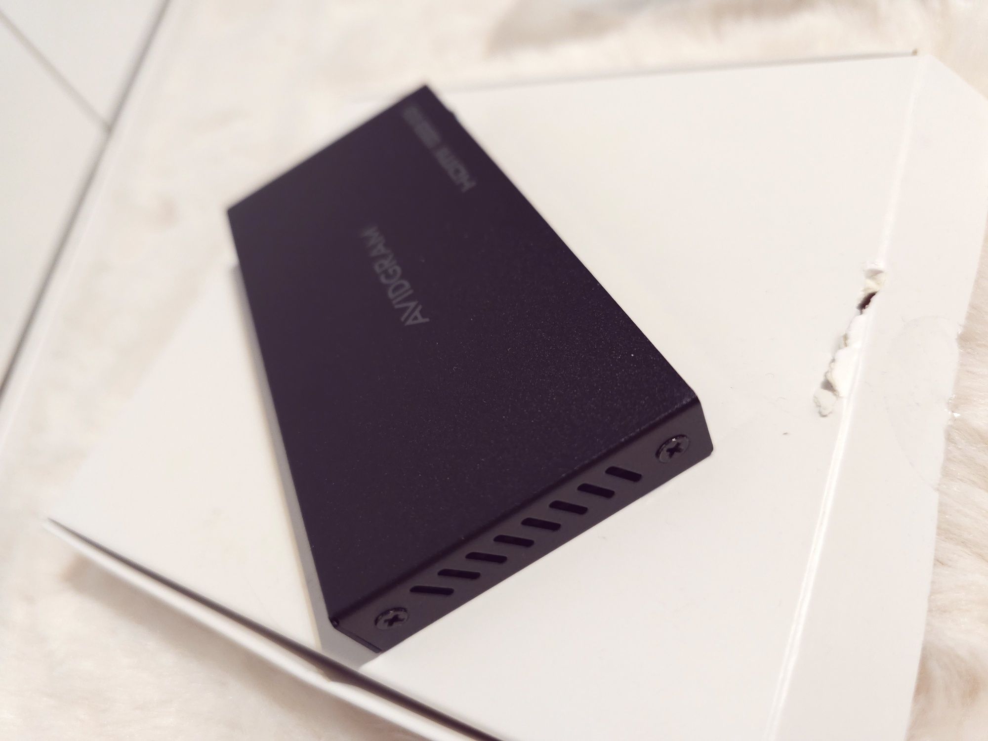 HDMI Switch 4k 60hz hub przełącznik selektor Avidgram 4 porty przejści