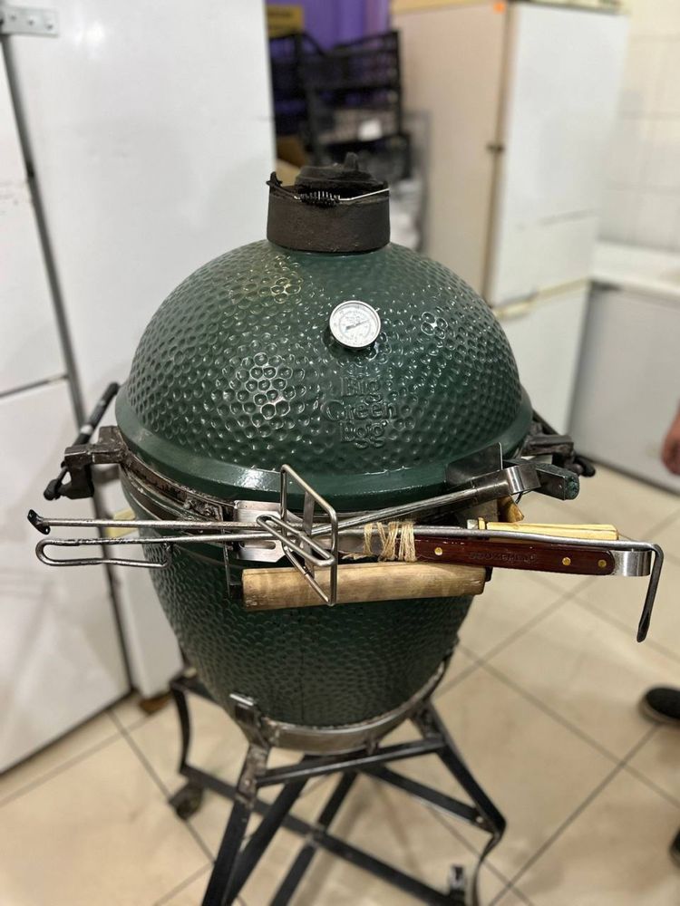 Green egg L гриль в гарному стані