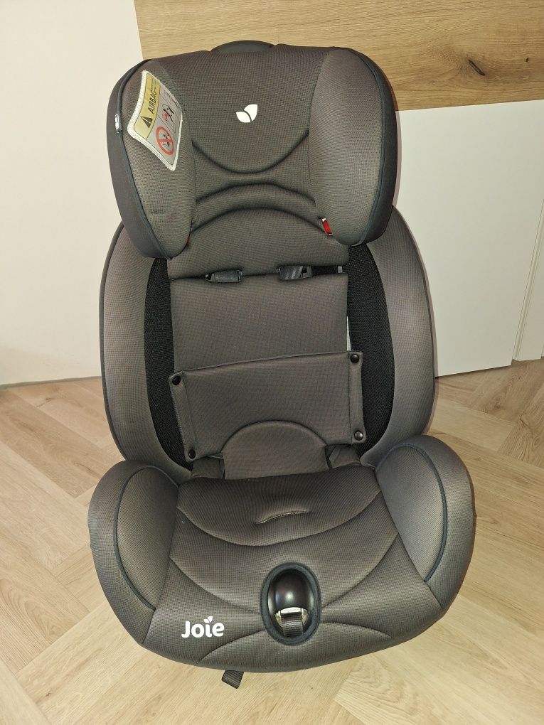 Fotelik Joie Allison,  250zł