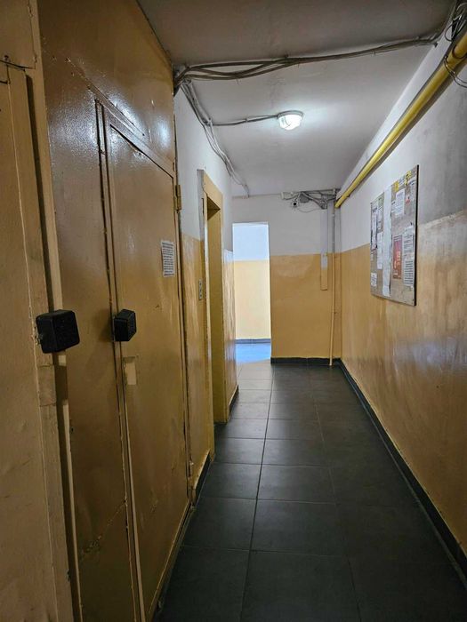 Продам 1к малосемейку, Тополь-2, дом 26.