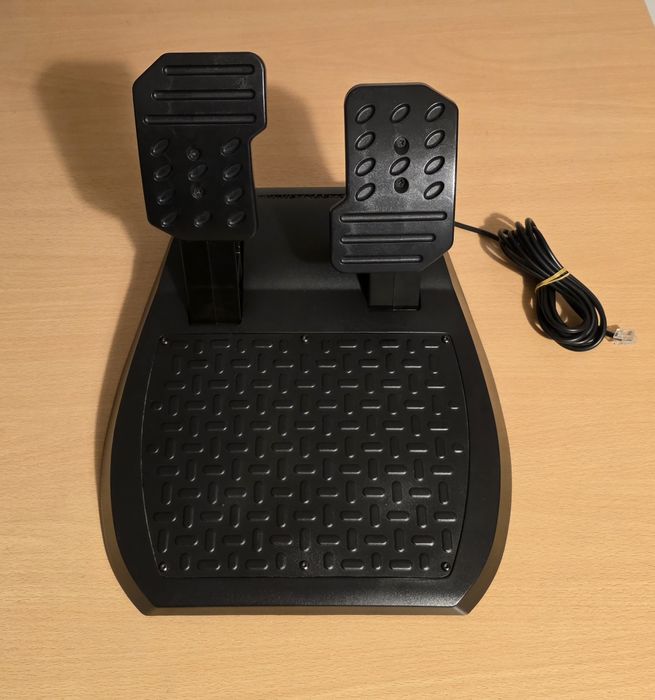 Volante Ferrari GT Experience + Pedais