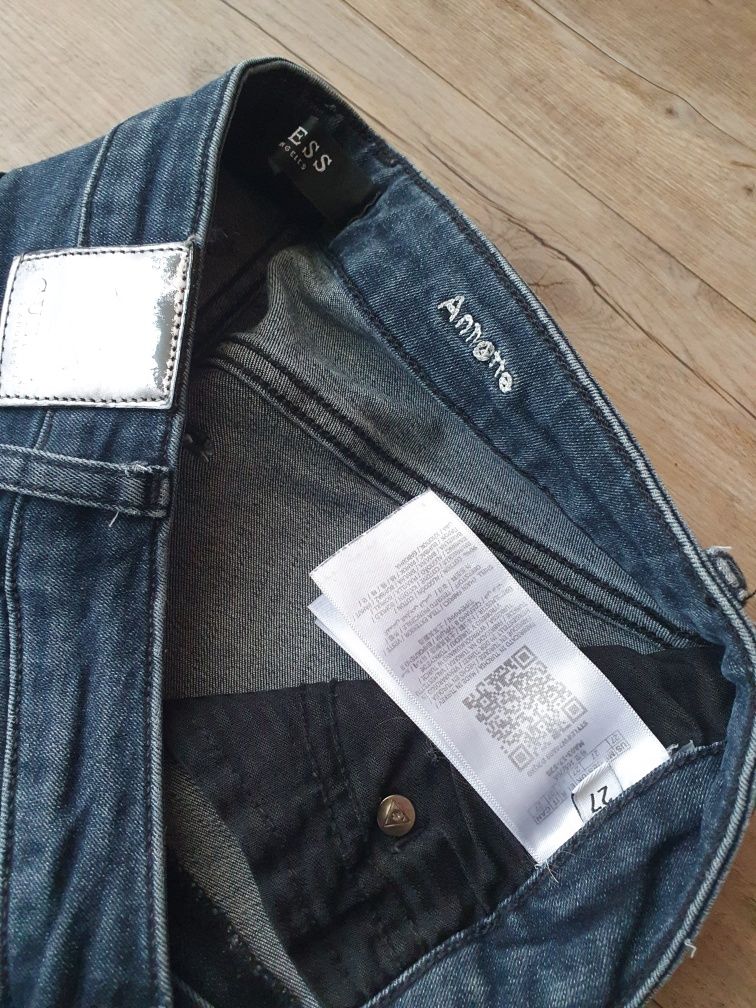 Spodnie jeansowe Guess r. 27