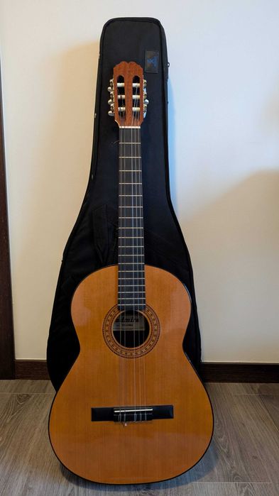 Guitarra Clássica Admira + Capa Rígida