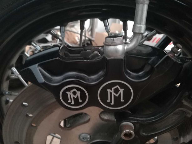 Pinça de travão Harley Davidson Performance Machine
