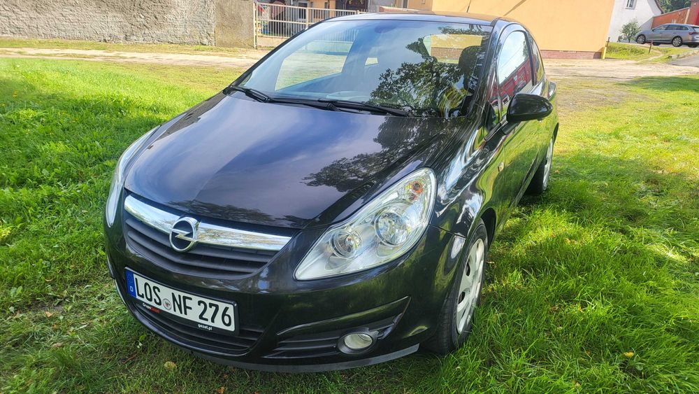 OPEL Corsa 2008 1.2 benz 4cylindry 180000km  dwa klucze z Niemiec
