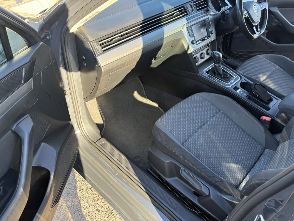 В Житомирі Volkswagen Passat B8 2016 2л дизель автомат праве кермо CRL