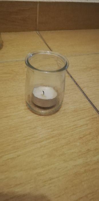 9 Suporte em vidro para velas