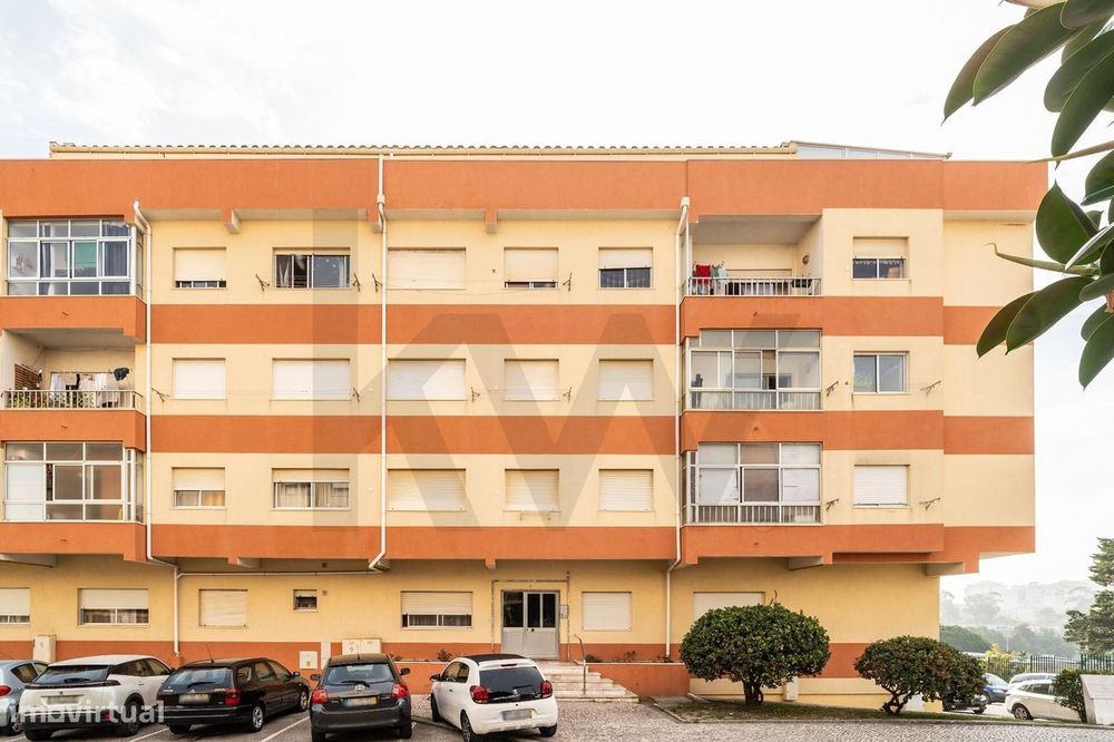 T1 nas Abadias – Excelente localização, perto da praia.