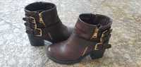 Botas Castanhas 36