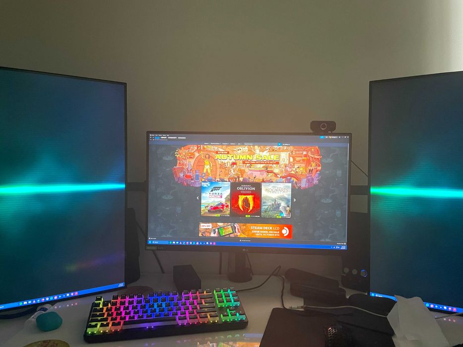 2x LG 27” UltraGear Nano IPS 1ms 144Hz 27GL850-b gaming monitors