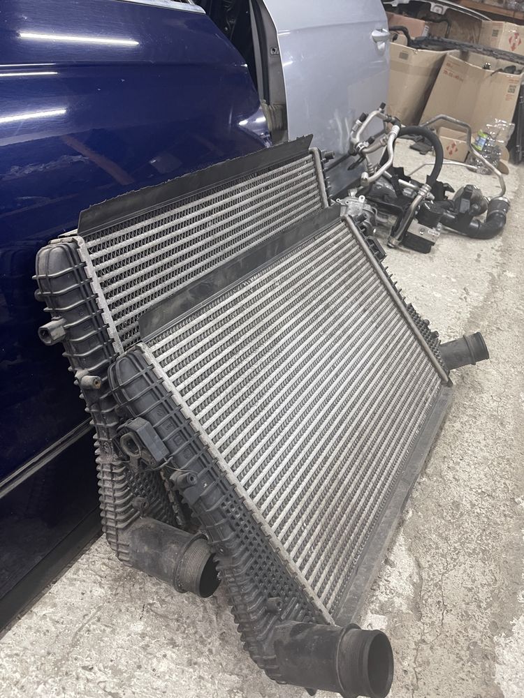 радіатор інтеркулера Passat CC 2.0 T