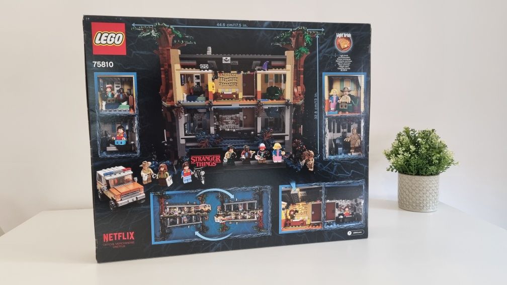 LEGO Stranger Things "The Upside Down" | 75810