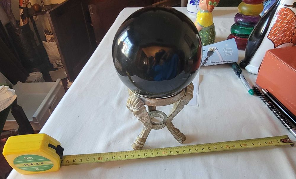 Esfera em obsidiana negra